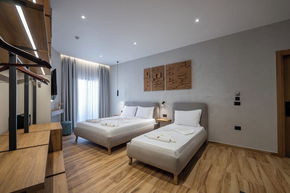 Superior Triple Room | Soundproofing, bed sheets