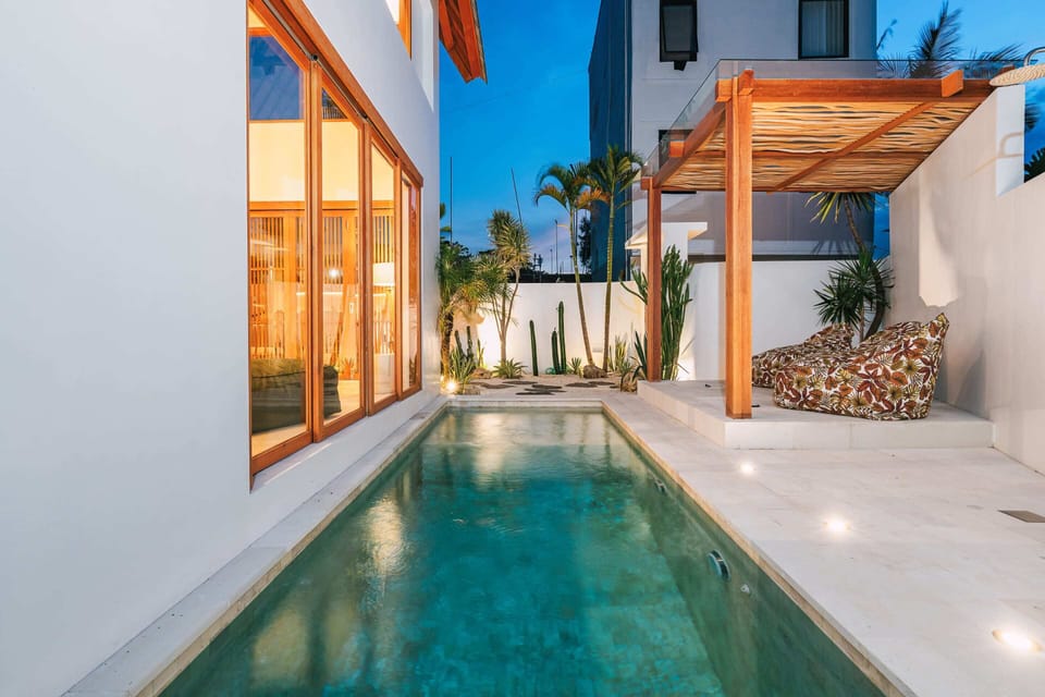 Basic Villa | Pool | Outdoor pool