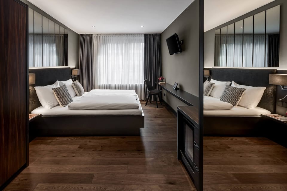 Hypo-allergenic bedding, in-room safe, individually decorated