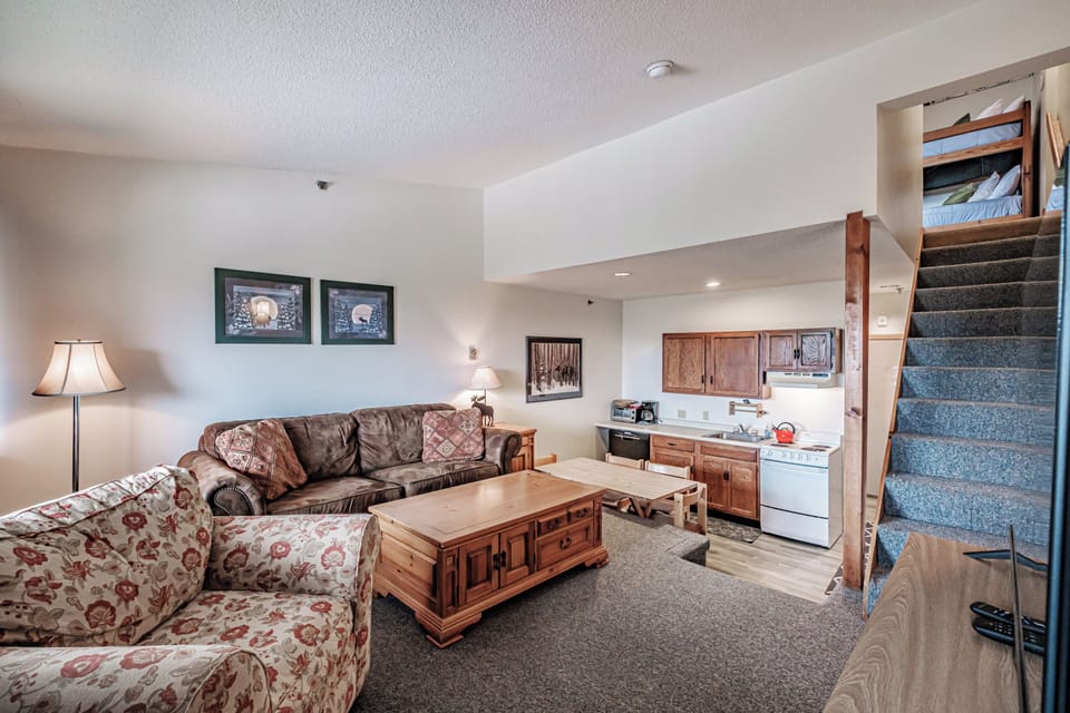 Living/dining/kitchen