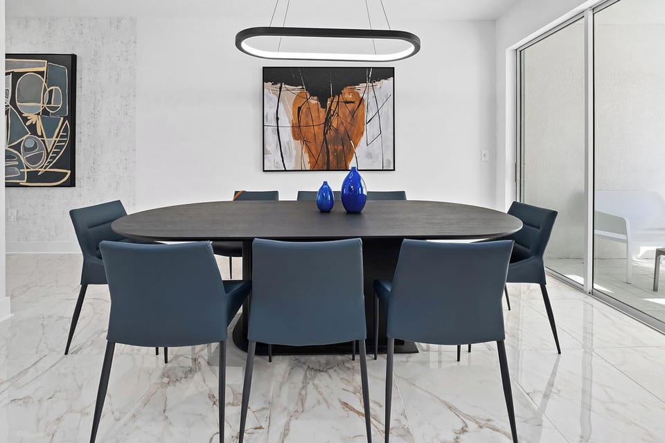Dining Room *Highlight*