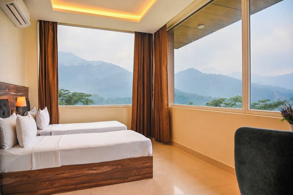 Executive Room, Valley View | 1 bedroom, iron/ironing board (on request), WiFi (free)