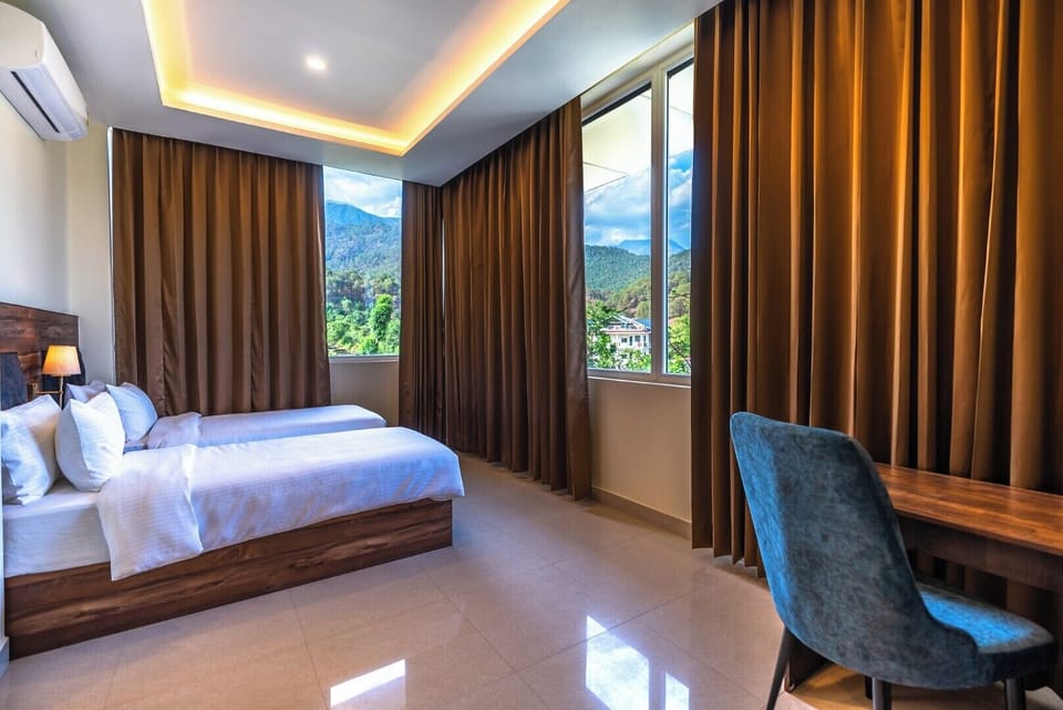 Executive Room, Valley View | 1 bedroom, iron/ironing board (on request), WiFi (free)