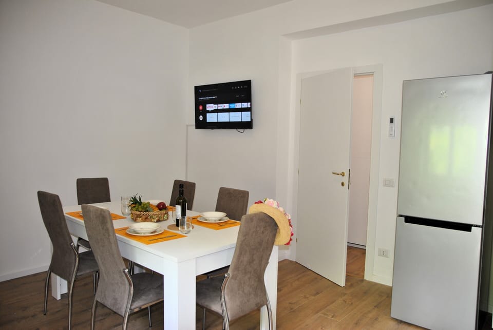 House, 3 Bedrooms, Smoking, Balcony | Interior