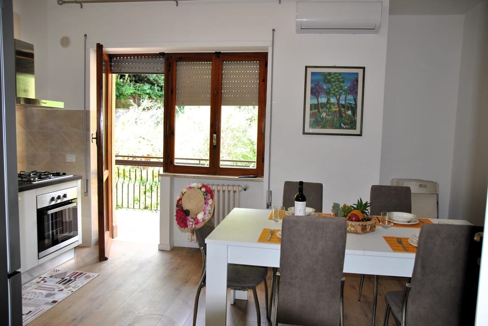 House, 3 Bedrooms, Smoking, Balcony | Interior