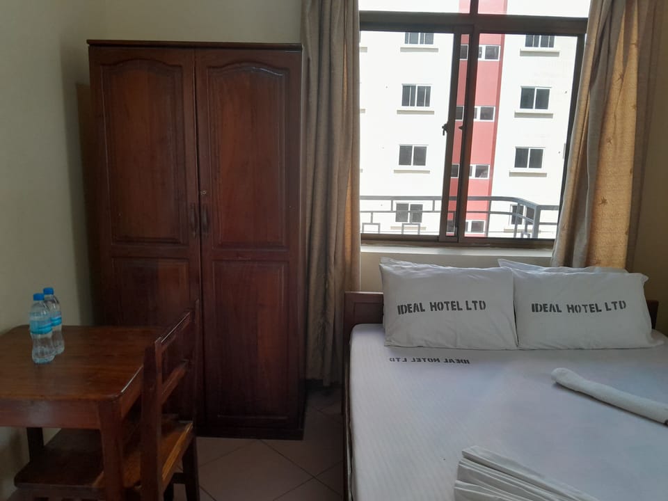 Deluxe Double Room | Free WiFi, bed sheets