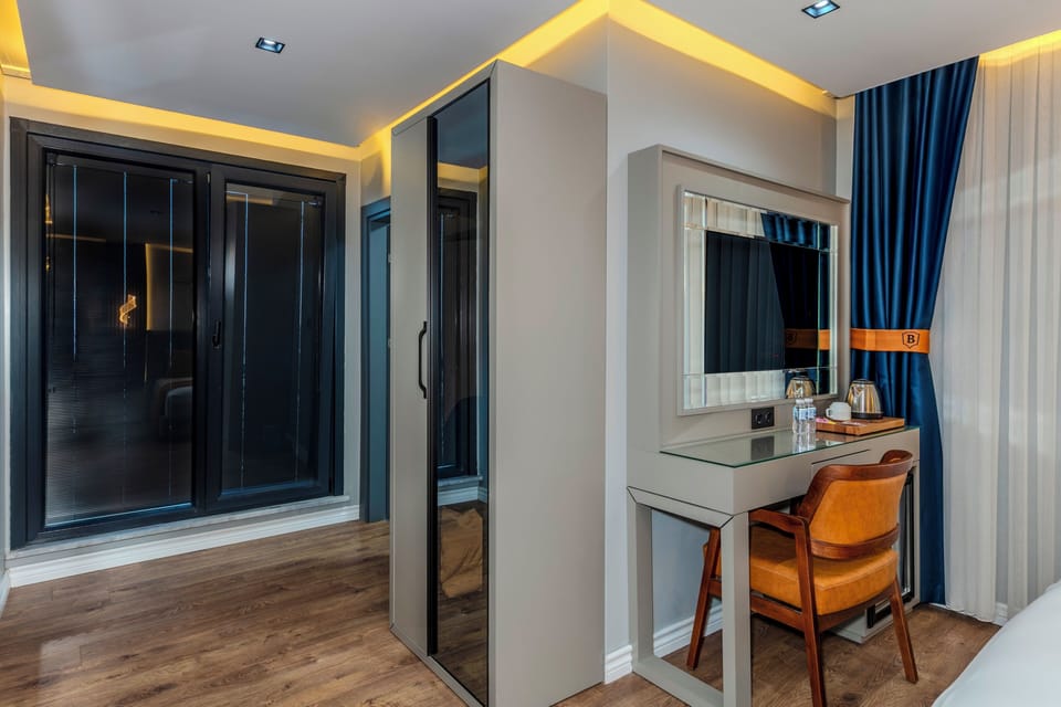 Minibar, desk, laptop workspace, soundproofing