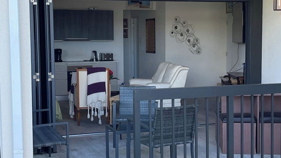 Apartment, 2 Bedrooms, Balcony, Garden View | Living area