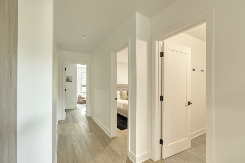 Luxury Condo | 4 bedrooms, WiFi (free)