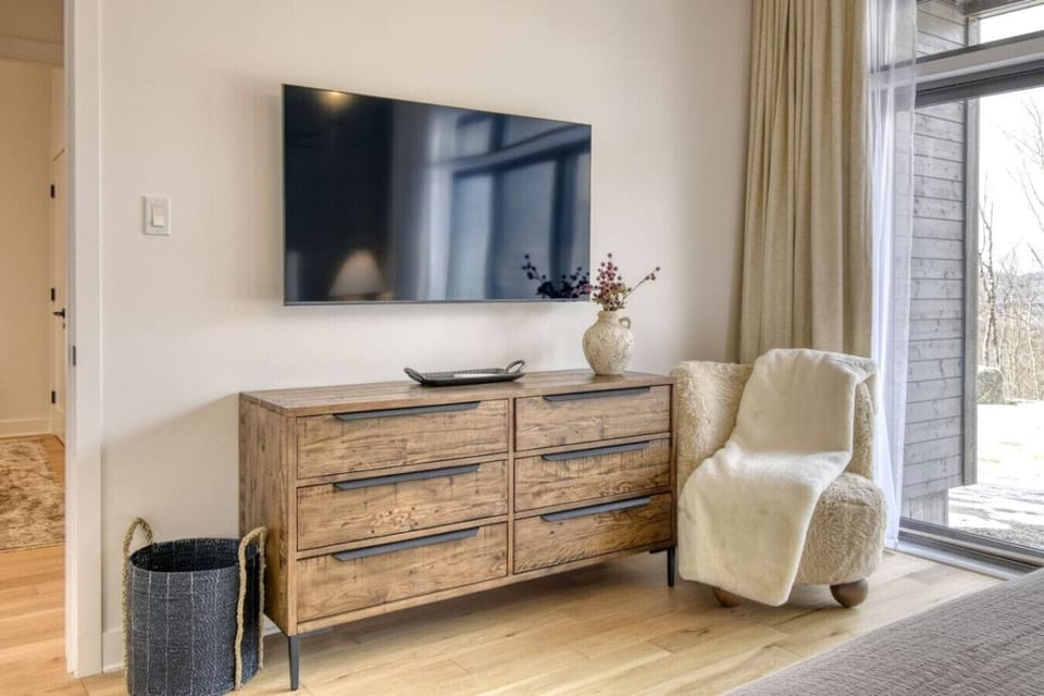 Premium Condo, 3 Bedrooms | 3 bedrooms, free WiFi
