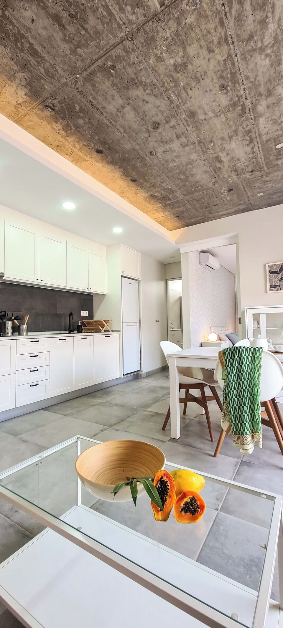 1 Bedroom Apartment, Terrace | Private kitchen | Fridge, stovetop, electric kettle, toaster