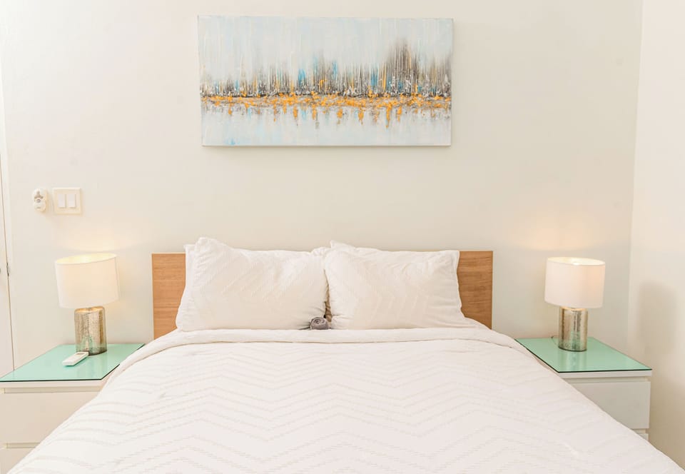 Queen bed