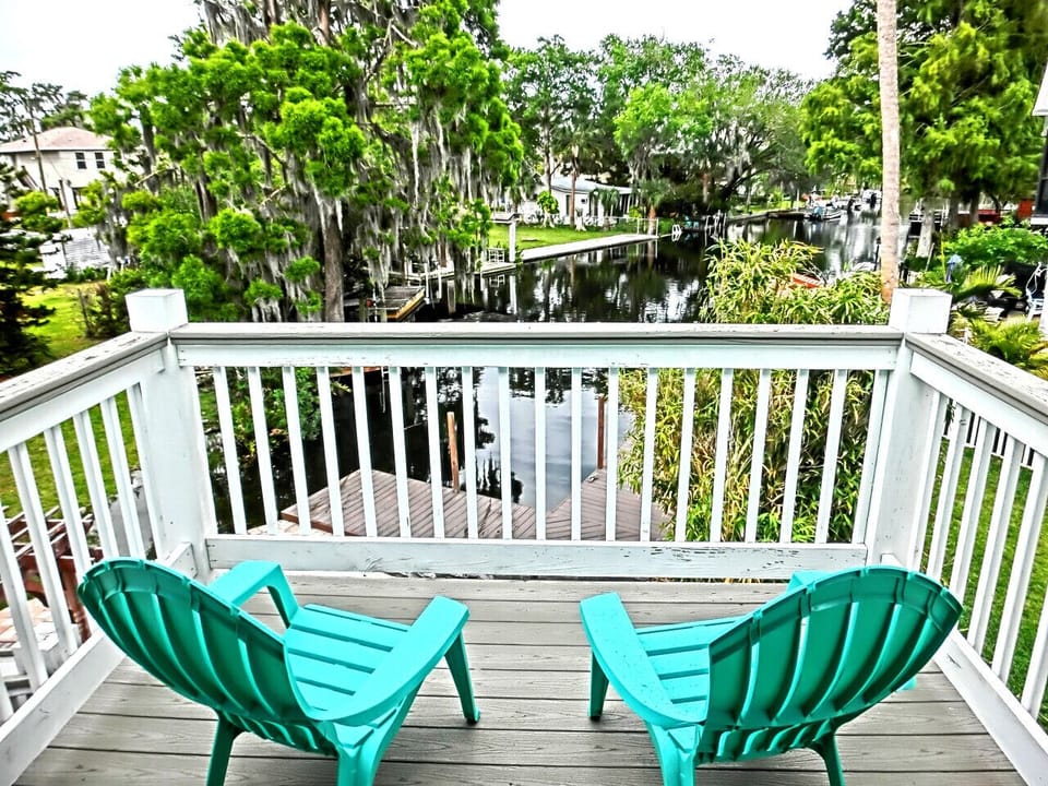 Coffee View - Balcony Overlooking the Water