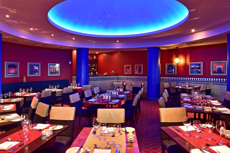 3 restaurants; breakfast, lunch, and dinner served