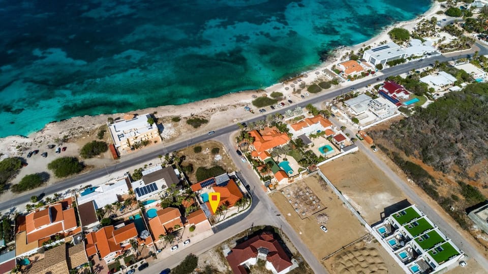 NEW Modern Cozy Studio Walking distance to Beach! (18363)