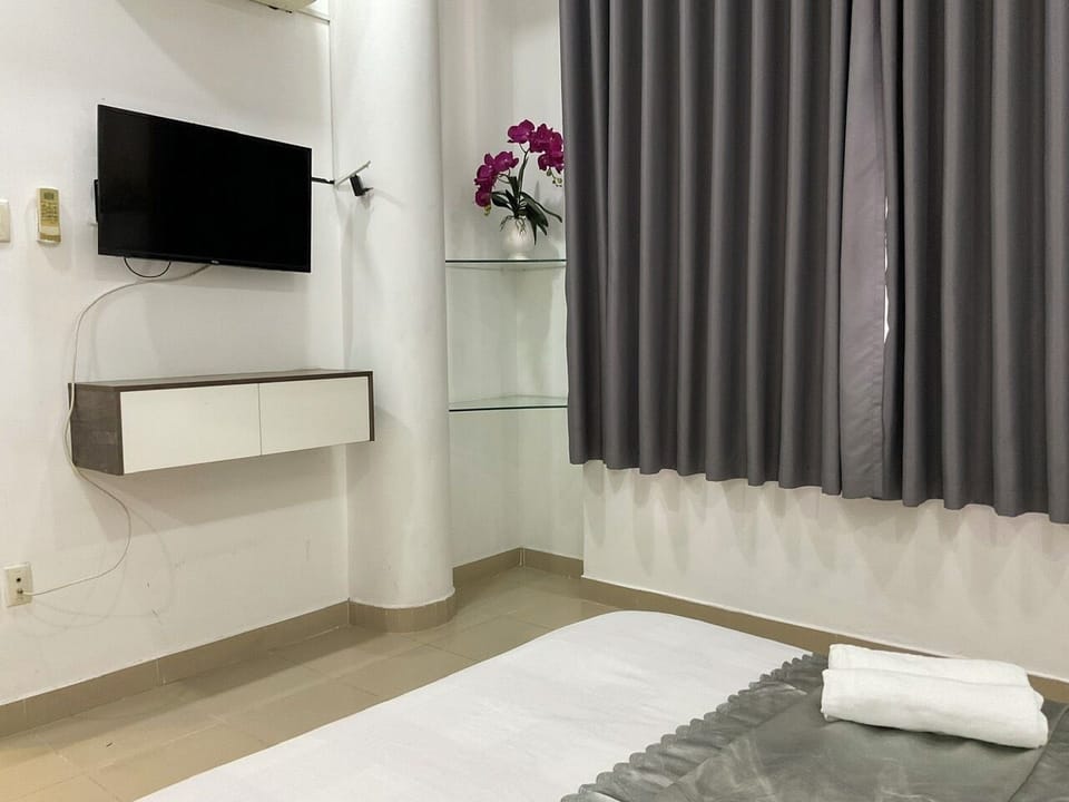 Deluxe Studio Suite | Desk, soundproofing, free WiFi, bed sheets