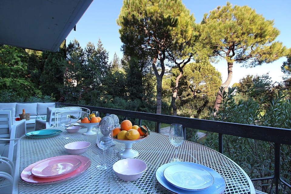 Autumn, Balcony / Terrace / Patio, Spring, Summer