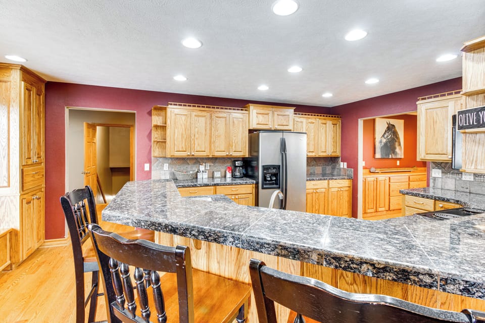 House (4 Bedrooms) | Interior