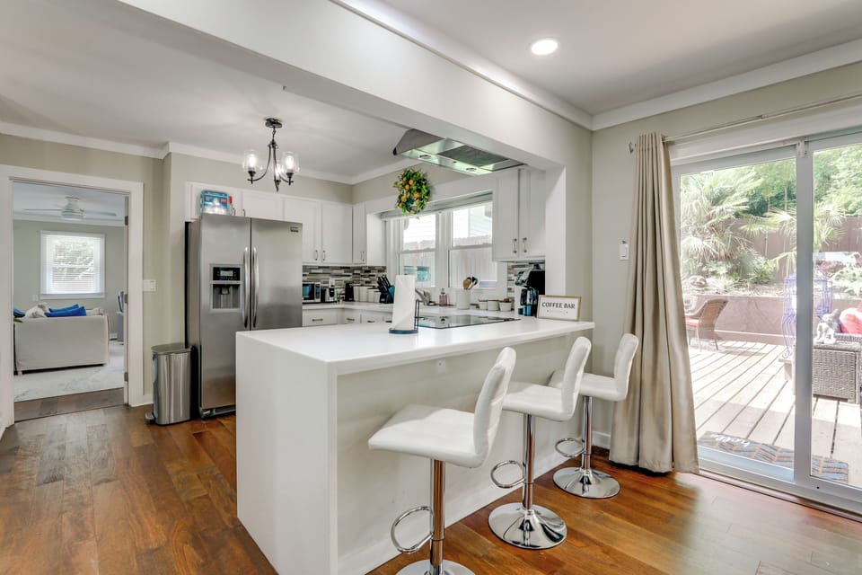 House (5 Bedrooms) | Interior