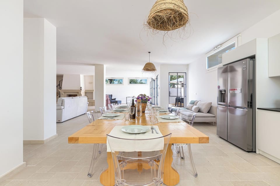 Villa | Private kitchen | Oven, espresso maker