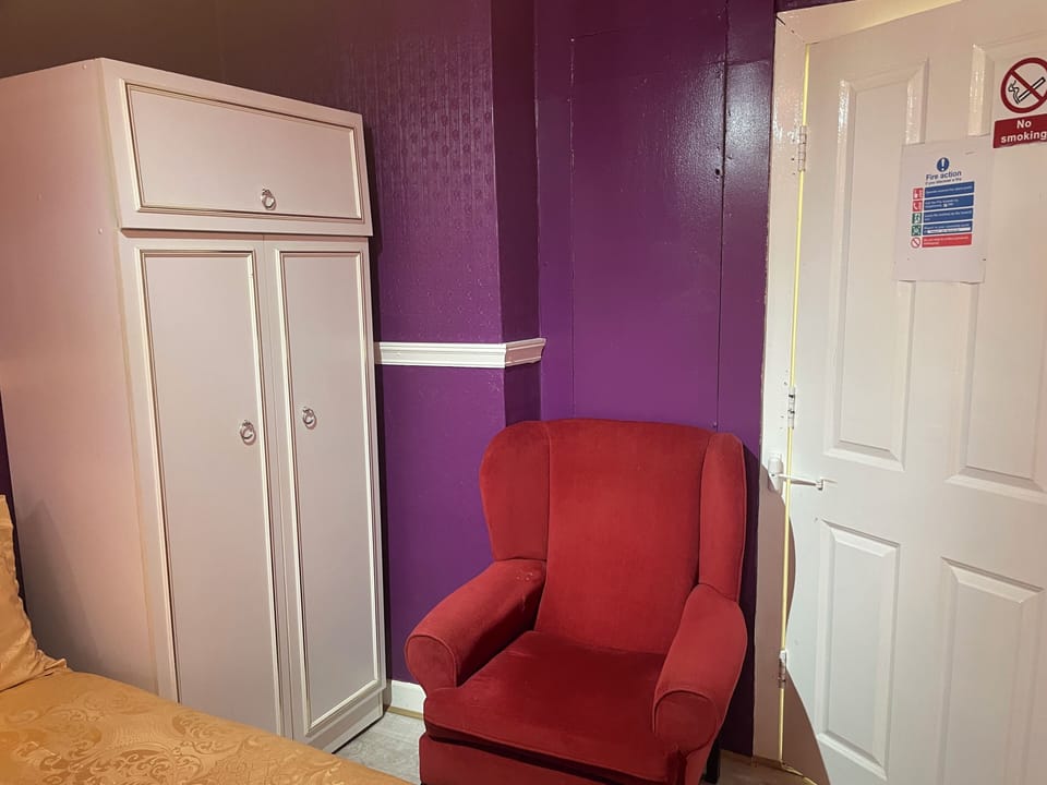 Standard Double Room with shared bathroom | Individually furnished