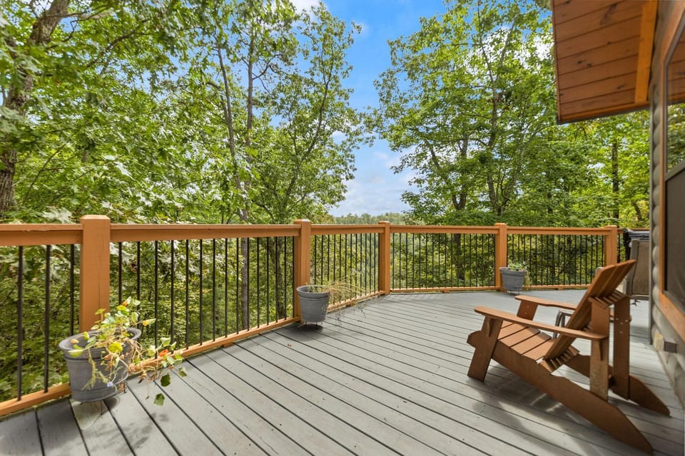 Sprawling back Deck with privacy and nice Mountain Views