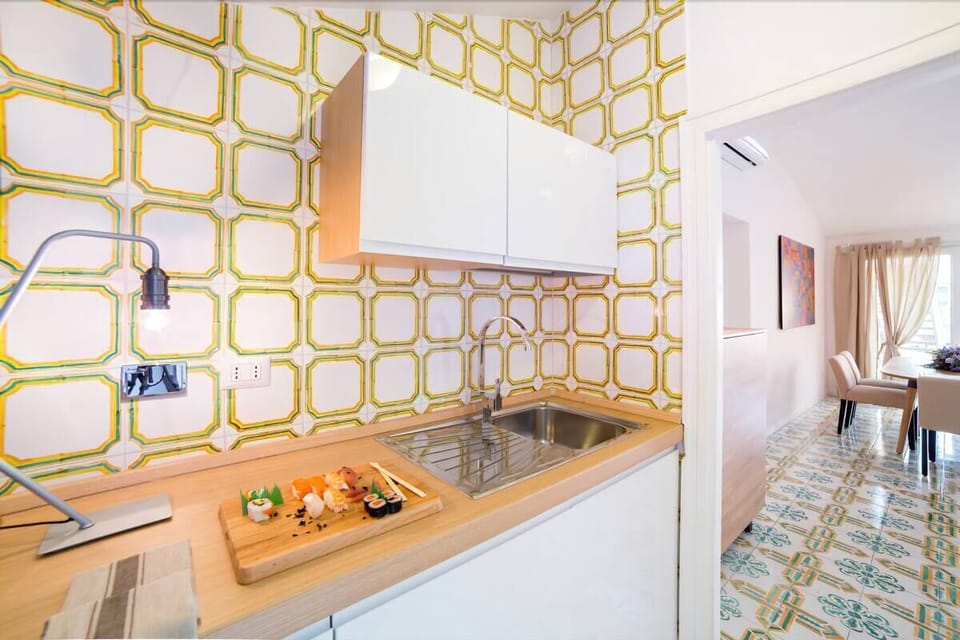 Deluxe Apartment, 2 Bedrooms, 2 Bathrooms, Annex Building | Private kitchen | Coffee/tea maker, electric kettle, paper towels