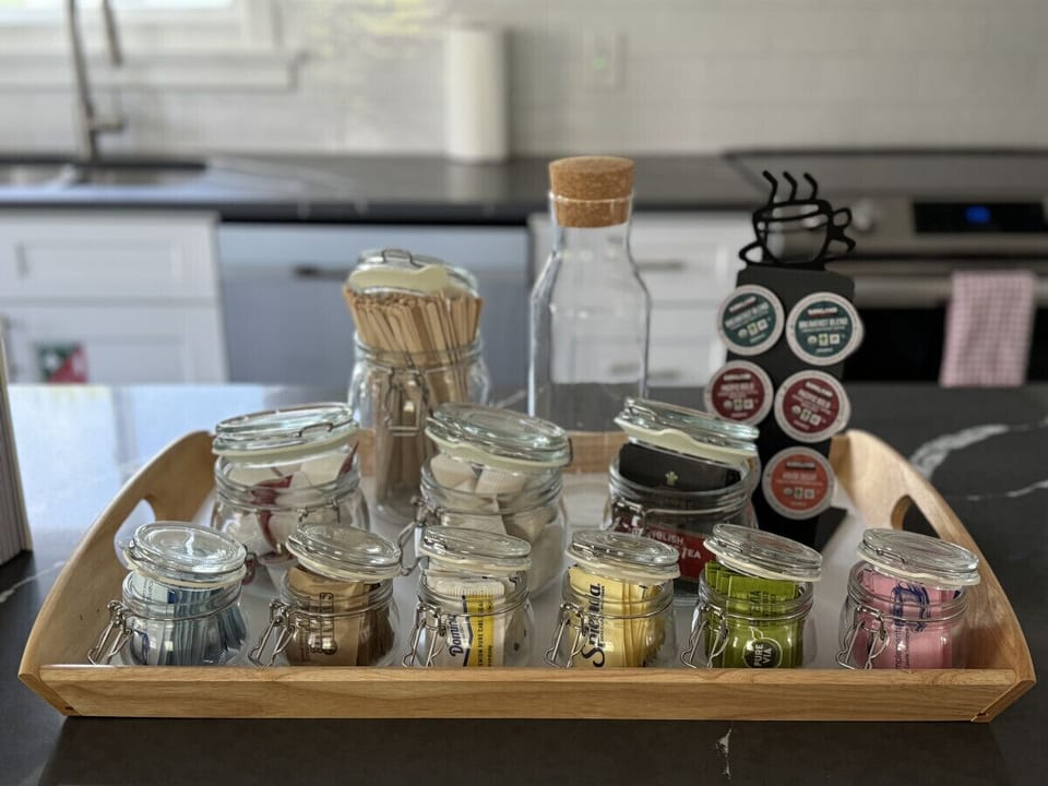 Keurig machine with starter pods provided