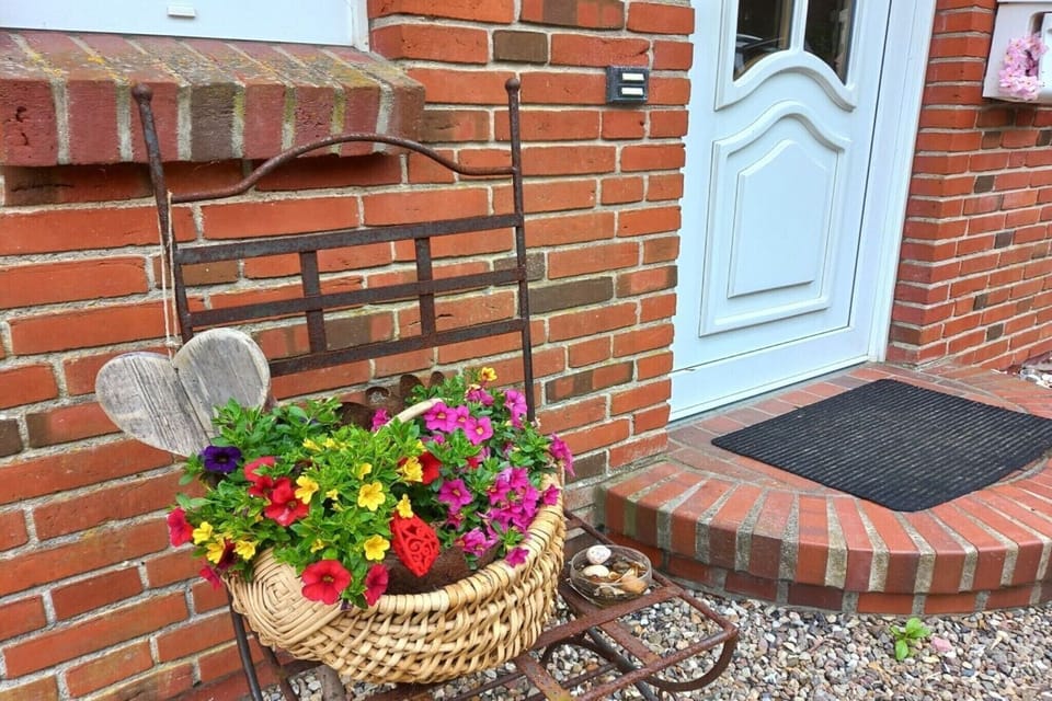Entrance / Reception
