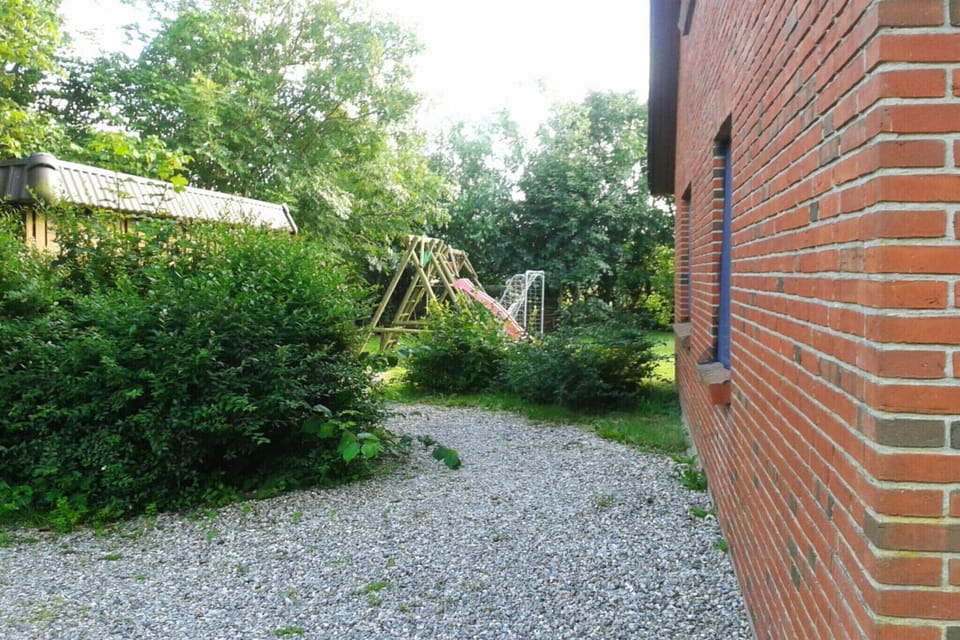 Garden [summer]
