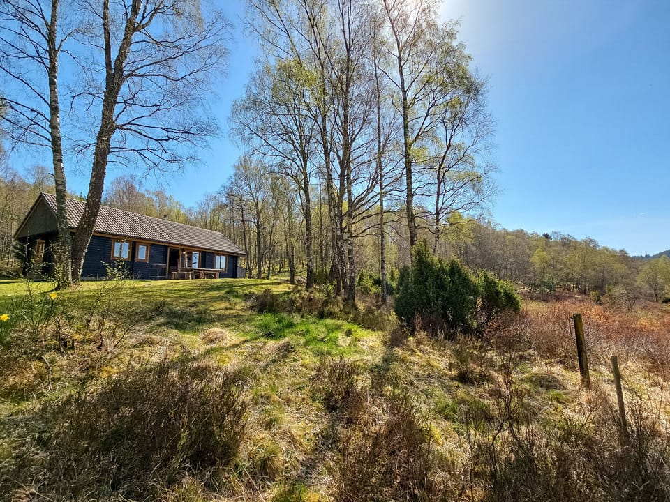 Balbeag holiday cottage with enclosed garden