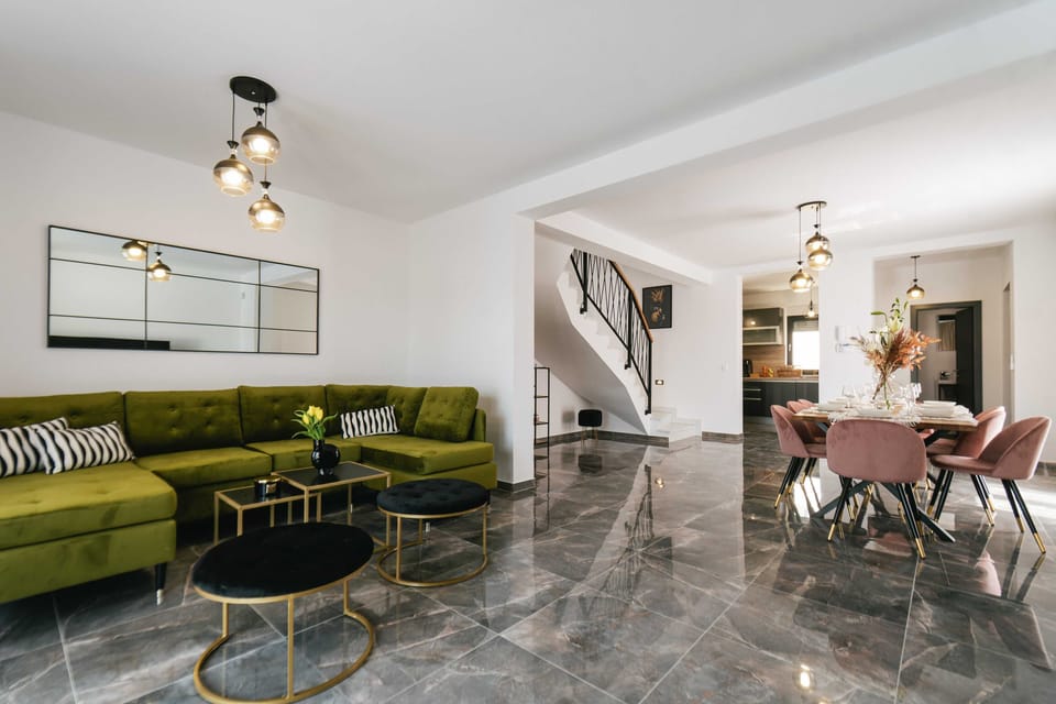 Villa (Three Bedroom Villa with Swimming Poo) | Interior