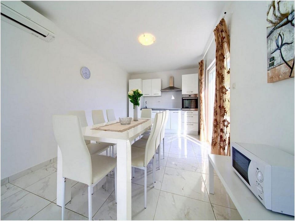 Villa (Four Bedroom Villa with Swimming Pool) | Interior