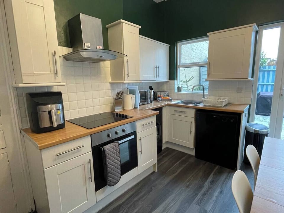 Kitchen (1)