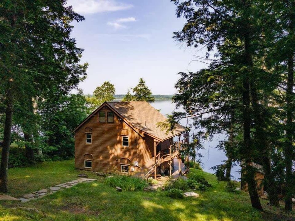 Lakeside House Exterior