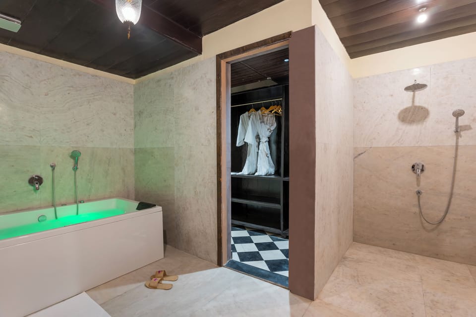 Padmini Suite with Jacuzzi | Bathroom | Slippers