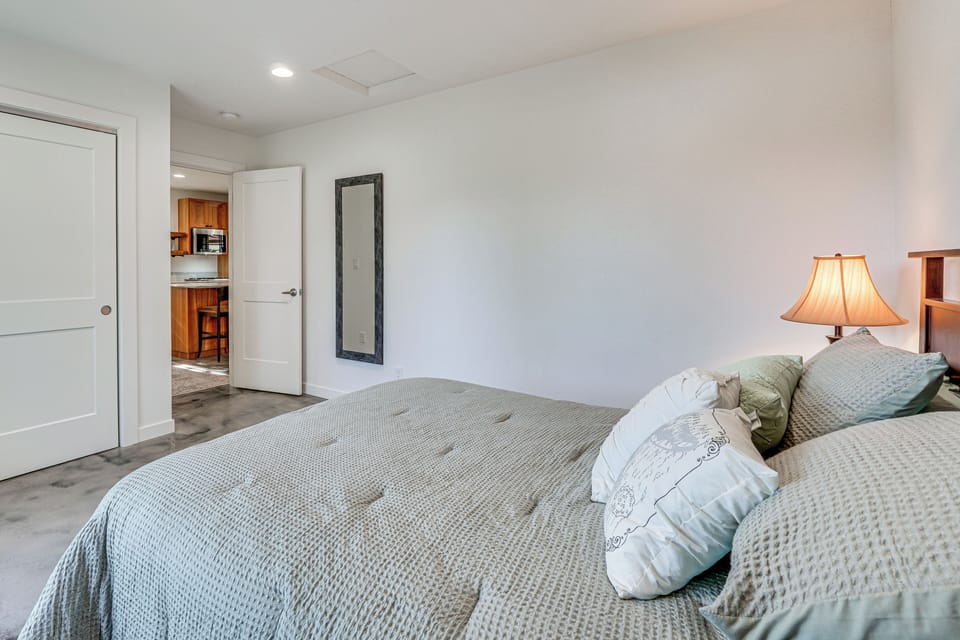 House (1 Bedroom) | Interior