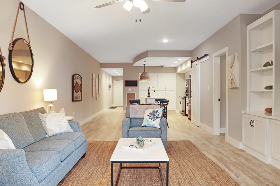 Condo, 2 Queen Beds (Club at Mexico Beach 1L Mermaid's Ret) | Living area