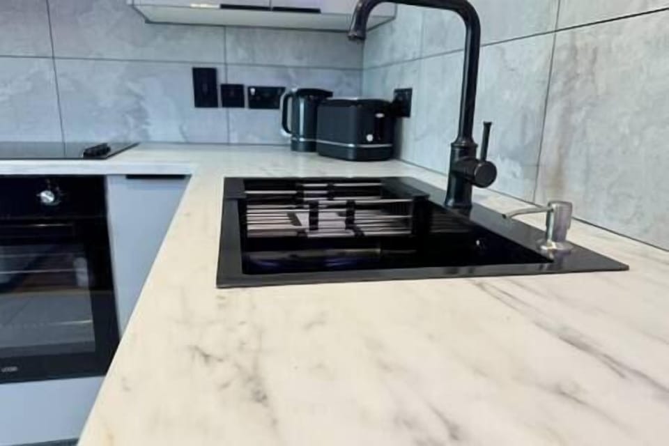 Modern Fittings & Fixtures