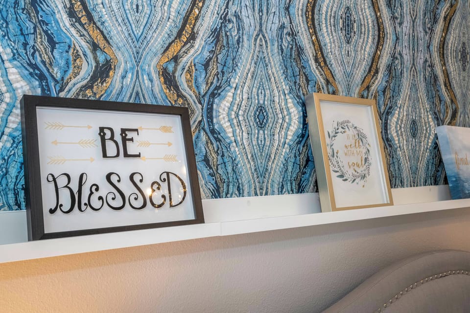 Elegant decor
