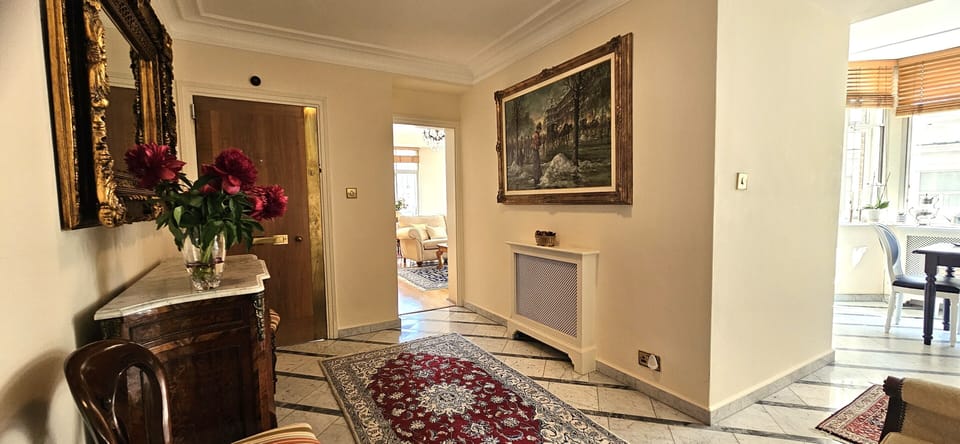 Elegant entrance area