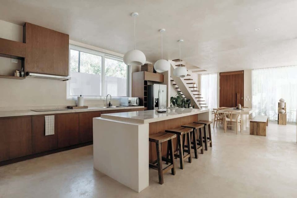 Fully Equipped Kitchen with Island
