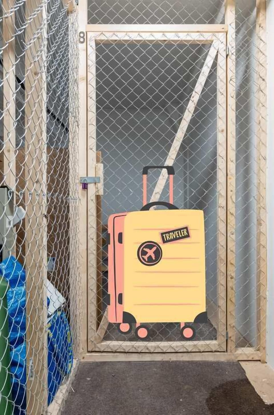 Planning to arrive early or have a late-night flight? We've got you covered with our convenient luggage storage option for an additional fee of 100 NOK. Simply let us know in advance, and we'll be happy to make the necessary arrangements for you.