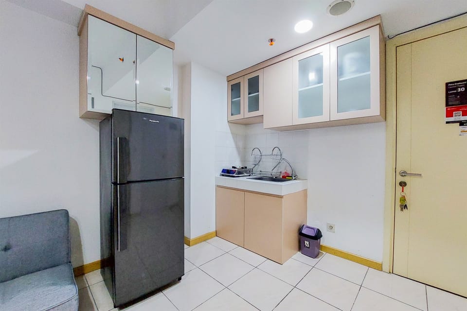 Apartment | Private kitchen | Fridge, stovetop, rice cooker
