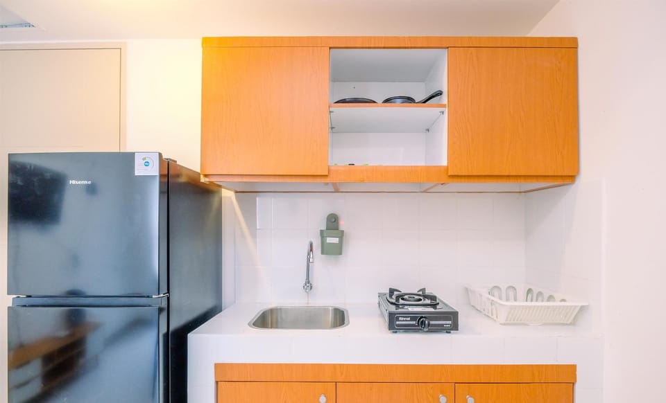 Apartment | Private kitchen | Fridge, stovetop, rice cooker