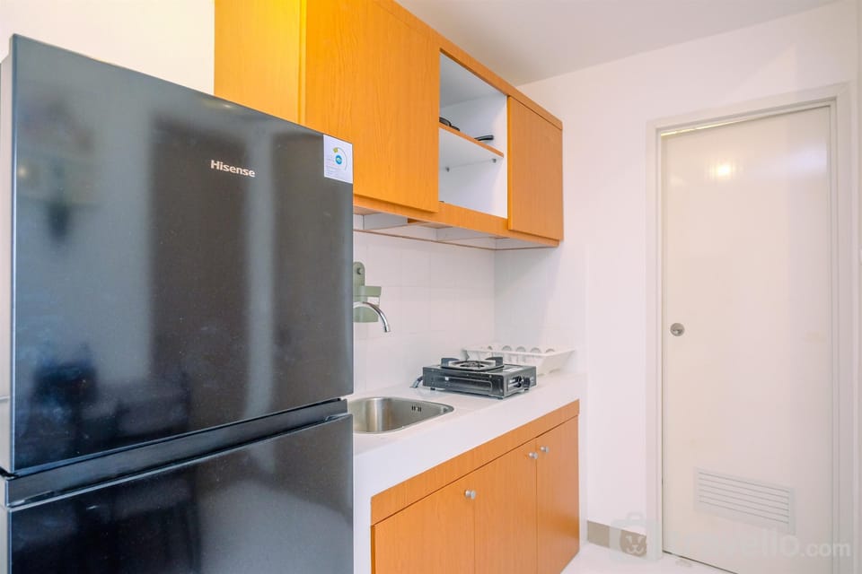 Apartment | Private kitchen | Fridge, stovetop, rice cooker