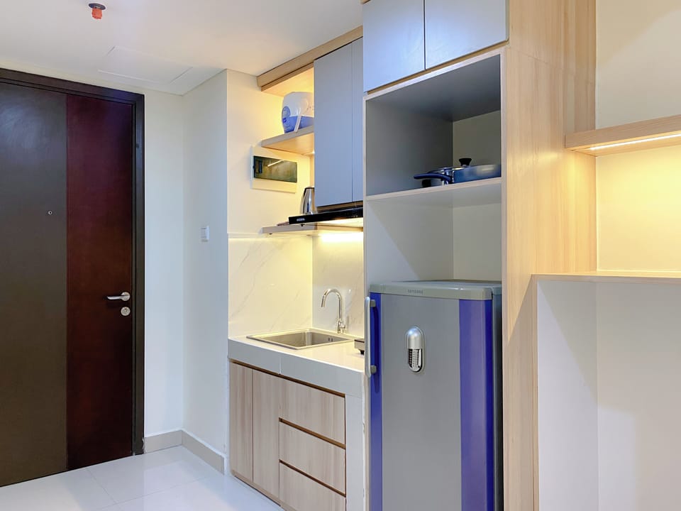 Studio | Private kitchen | Fridge, stovetop, electric kettle