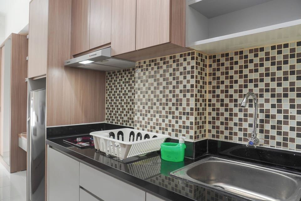 Studio | Private kitchen | Full-size fridge, stovetop, electric kettle