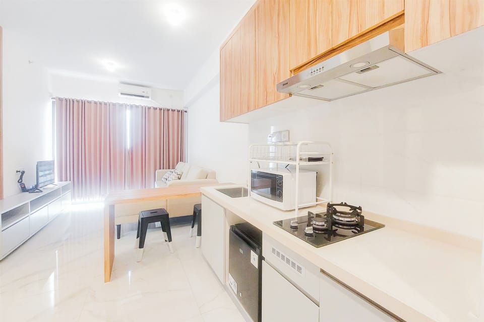 Apartment | Private kitchen | Microwave, stovetop