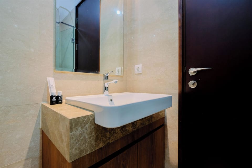 Comfort And Modern Look Studio Menteng Park Apartment Apartment in Jakarta